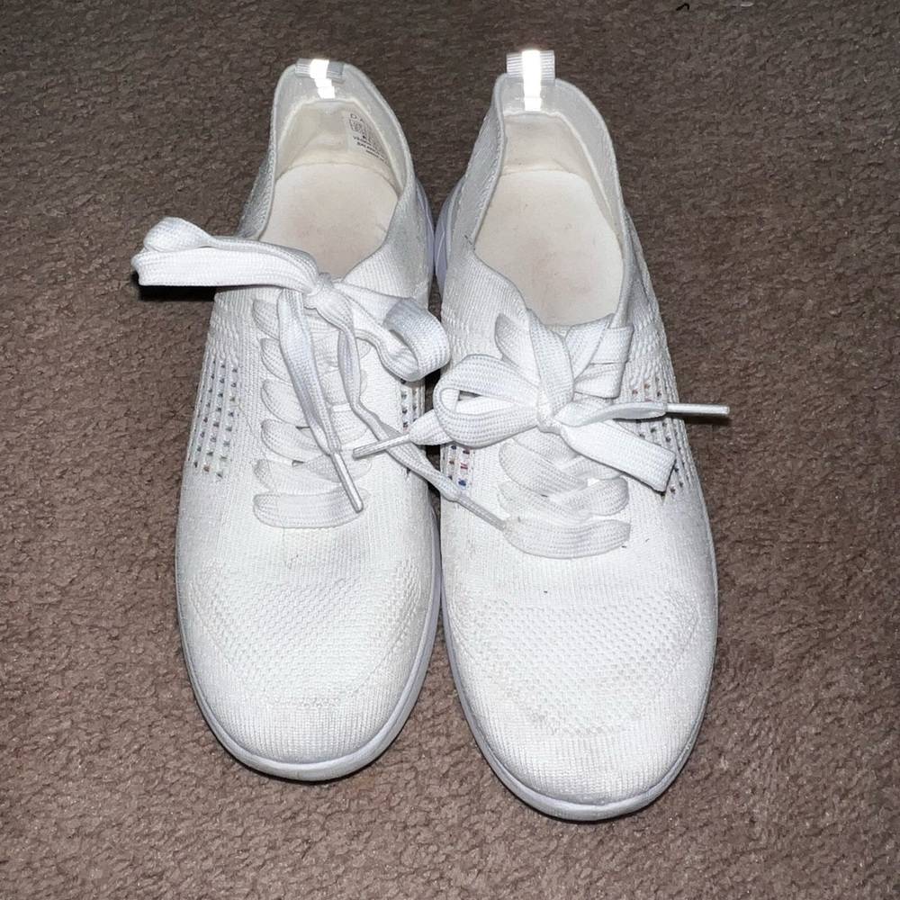 Womens white shoes with memory foam sole